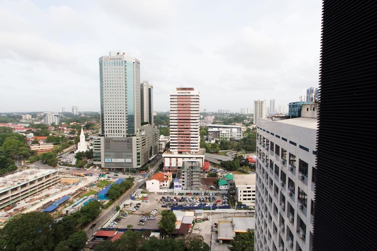 Modern, High Floor Suasana Suites 05 In Jb Johor Bahru Exterior foto
