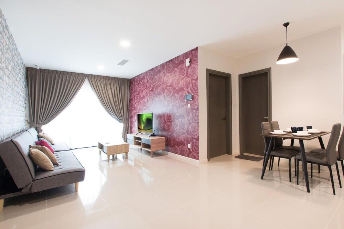 Modern, High Floor Suasana Suites 05 In Jb Johor Bahru Exterior foto
